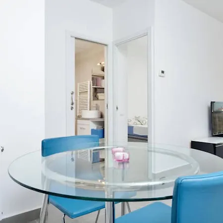 Apartment Cosy Well Situed With Sea View *